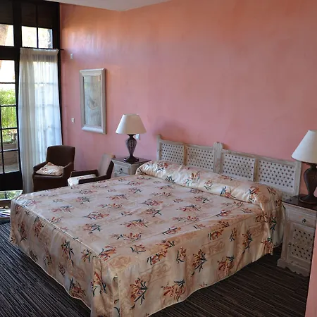 La Bergerie Du Cap Hotel 3*